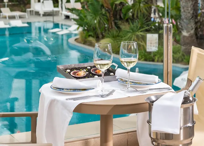 Aqua Hotel Silhouette & Spa - Adults Only